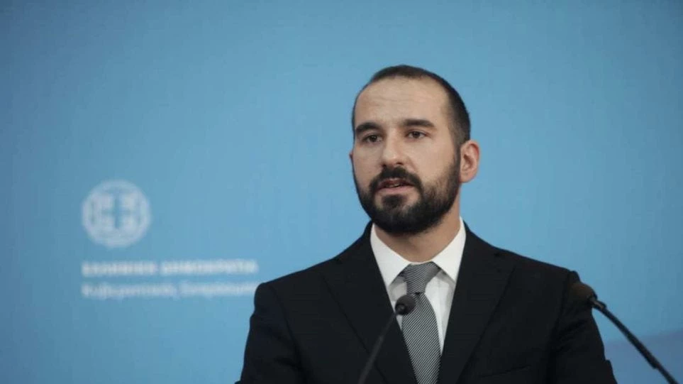 «Κωλοτούμπα» Τζανακόπουλου: Αφήνει ανοιχτό το ενδεχόμενο έγκρισης της συμφωνίας για το Σκοπιανό από 180 βουλευτές